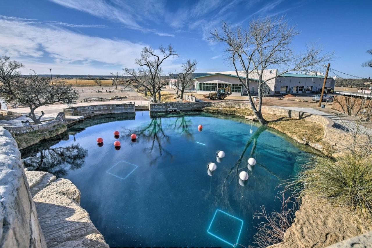Charming Santa Rosa Home With Mountain Views And Porch Экстерьер фото